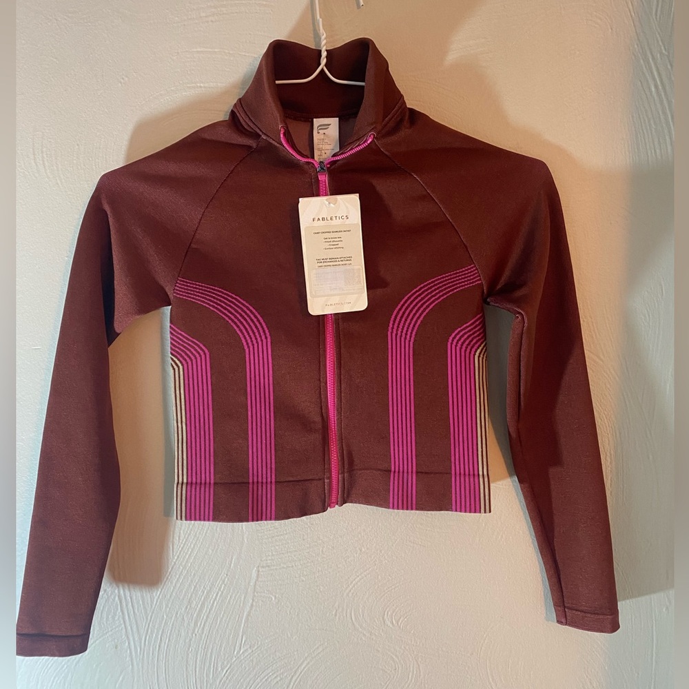 Fabletics womens "Casey" cropped seamless zippered jacket- size S (small)- NWT